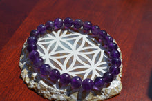 Load image into Gallery viewer, Amethyst 8mm 7.5&quot; Bracelet
